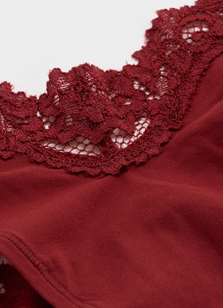  - SKIMS - Fits Everybody Lace Dipped Thong