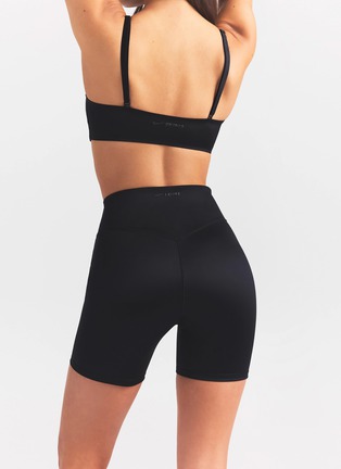  - NIKESKIMS - NikeSKIMS Satin Shine Bonded 5" Waist Biker Shorts