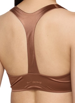 - NIKESKIMS - NikeSKIMS Satin Shine Plunge Bra