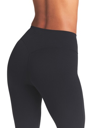  - NIKESKIMS - NikeSKIMS Studio Stretch Crop 17" Leggings