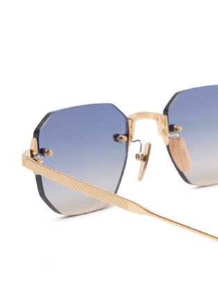 Detail View - Click To Enlarge - AKONI EYEWEAR - Metal Juno - One Square Sunglasses