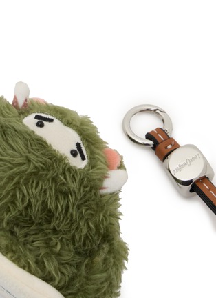 Detail View - Click To Enlarge - BAZ & FRIENDS - Stingy Mini Plush Bag Charm
