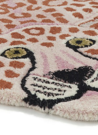 Detail View - Click To Enlarge - DOING GOODS - Large Pinky Leopard Wool Rug
