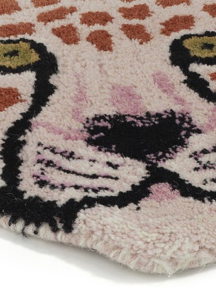 Detail View - Click To Enlarge - DOING GOODS - Large Pinky Leopard Wool Rug