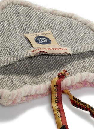 Detail View - Click To Enlarge - DOING GOODS - Pinky Leopard Wool Gift Hanger