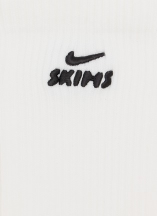 Detail View - Click To Enlarge - NIKESKIMS - NikeSKIMS Dri-Fit™ Pilates Grip Crew Sock