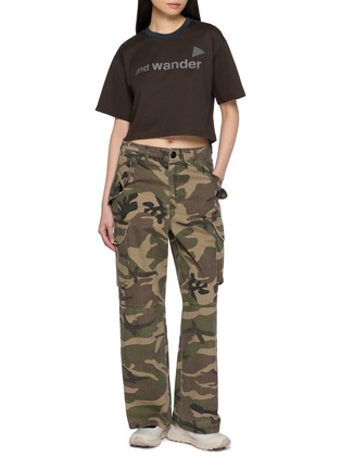 Figure View - Click To Enlarge - AND WANDER - Reflective Logo Cropped T-Shirt