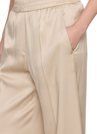  - BRUNELLO CUCINELLI - Elasticated Waist Fluid Pants