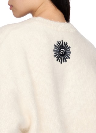  - FRAME - The Ritz Logo Embroidered Cashmere Knit Sweater