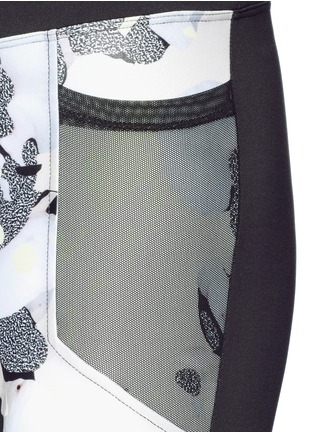 Detail View - Click To Enlarge - 72993 - Magnify' bloom print H2O performance leggings