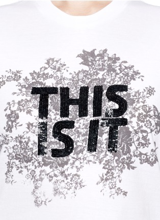 Detail View - Click To Enlarge - MARKUS LUPFER - 'This Is It' sequin Kate T-shirt