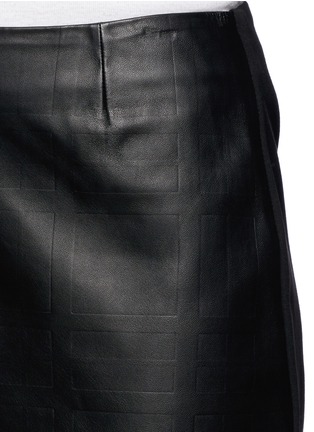 Detail View - Click To Enlarge - THEORY - 'Keeta' lamb leather check embossed skirt