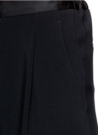 Detail View - Click To Enlarge - STELLA MCCARTNEY - Dropped crotch satin trim cropped pants