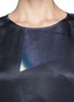 Detail View - Click To Enlarge - ARMANI COLLEZIONI - Print silk blouse
