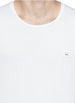Detail View - Click To Enlarge - ACNE STUDIOS - 'Standard face' logo T-shirt
