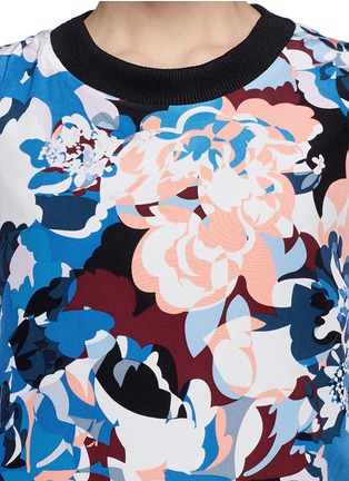 Detail View - Click To Enlarge - ELIZABETH AND JAMES - 'Kisa' abstract print silk tunic