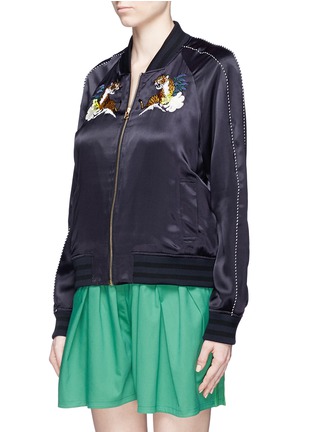 Front View - Click To Enlarge - MUVEIL - Embellished tiger embroidery satin bomber jacket