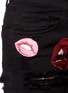Detail View - Click To Enlarge - GIAMBA - Mix lip appliqué denim shorts