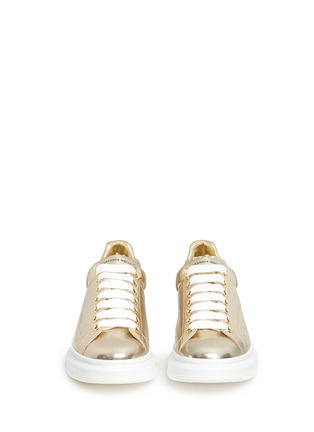 Front View - Click To Enlarge - ALEXANDER MCQUEEN - Chunky outsole metallic leather sneakers