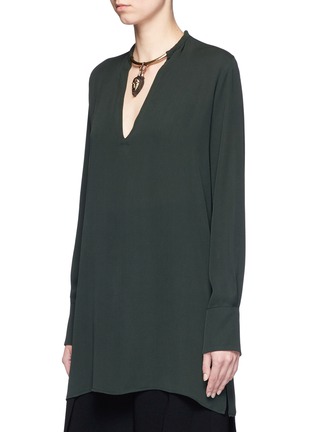 Front View - Click To Enlarge - VALENTINO GARAVANI - Tribal mask torque pendant silk tunic shirt