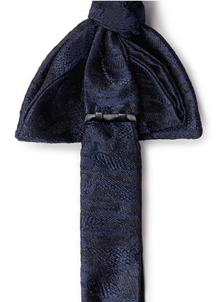 Detail View - Click To Enlarge - LANVIN - 'New Alber' abstract silk jacquard bow tie