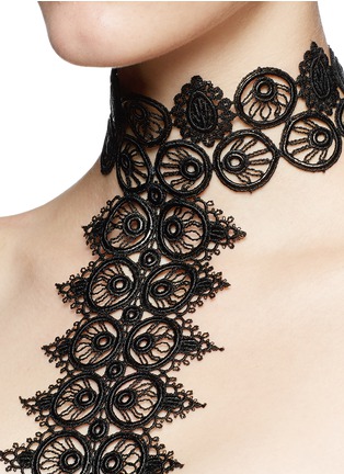 Detail View - Click To Enlarge - ALEXANDER MCQUEEN - Leather lace harness satin bra