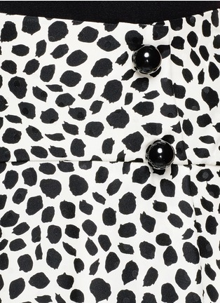 Detail View - Click To Enlarge - CHLOÉ - Spot print flare silk skirt