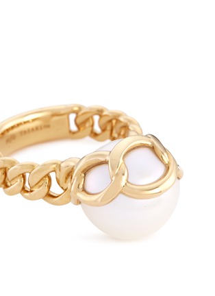 Detail View - Click To Enlarge - TASAKI - 'Stretched' freshwater pearl 18k yellow gold chain effect ring