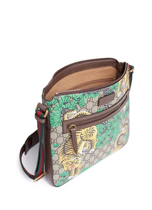  - GUCCI - Bengal tiger print GG Supreme canvas messenger bag