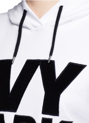 Detail View - Click To Enlarge - TOPSHOP - Textured logo sleeveless French terry hoodie