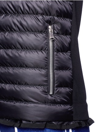 Detail View - Click To Enlarge - MONCLER - Ruffle hem jersey combo down zip jacket