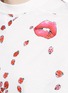Detail View - Click To Enlarge - GIAMBA - Ladybug lip print cropped T-shirt