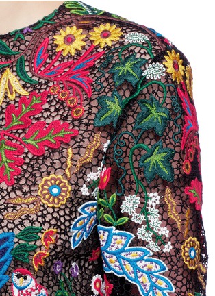 Detail View - Click To Enlarge - VALENTINO GARAVANI - 'Water Song' floral embroidery macramé lace top