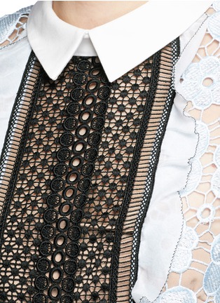 Detail View - Click To Enlarge - SELF-PORTRAIT - 'Flower Garden' contrast panel guipure lace dress