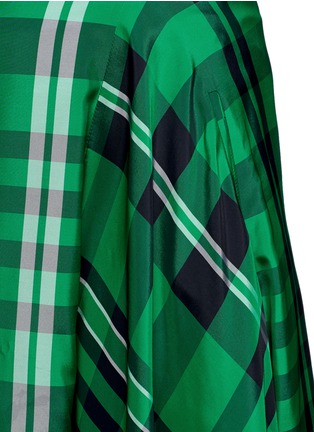 Detail View - Click To Enlarge - STELLA MCCARTNEY - 'Darmouth' gingham check asymmetric cropped pants
