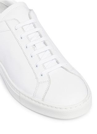 Detail View - Click To Enlarge - COMMON PROJECTS - 'Achilles Retro' contrast heel leather sneakers