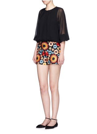 Figure View - Click To Enlarge - ALICE & OLIVIA - 'Sherri' floral embroidery shorts