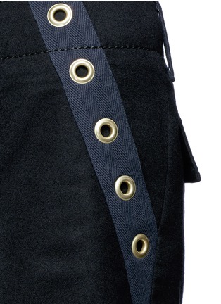 Detail View - Click To Enlarge - SACAI - Grommet trim wool flannel culottes