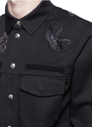 Detail View - Click To Enlarge - VALENTINO GARAVANI - 'Camubutterfly Noir' embroidery appliqué military shirt jacket