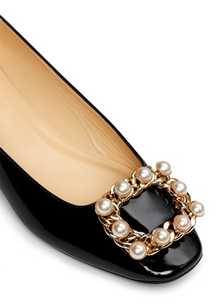 Detail View - Click To Enlarge - KATE SPADE - Nolina pearl chain buckle patent leather flats