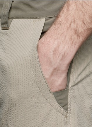 Detail View - Click To Enlarge - WHITE MOUNTAINEERING - Pertex cargo pants