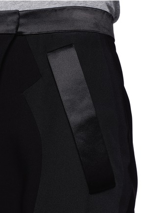 Detail View - Click To Enlarge - GIVENCHY - Crepe pants