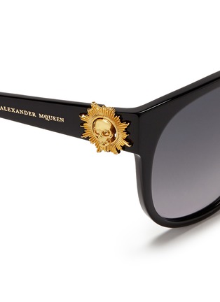 Detail View - Click To Enlarge - ALEXANDER MCQUEEN - Sunray skull acetate cat eye sunglasses