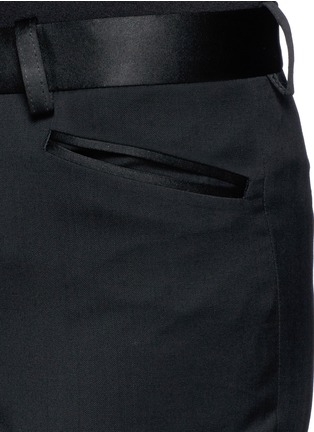 Detail View - Click To Enlarge - EACH X OTHER - Satin trim cropped wool pants