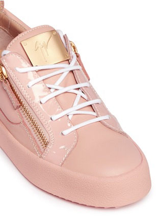 Detail View - Click To Enlarge - 73426 - 'Nicki' double zip leather sneakers