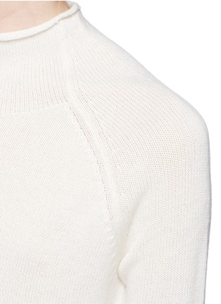 Detail View - Click To Enlarge - THEORY - 'Sandrina' cashmere sweater