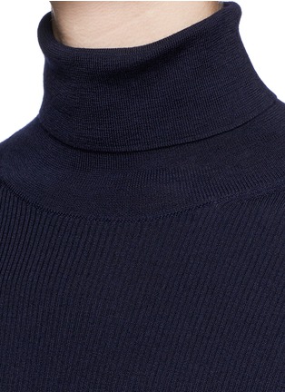 Detail View - Click To Enlarge - THEORY - 'Leenda B' turtleneck Merino wool sweater