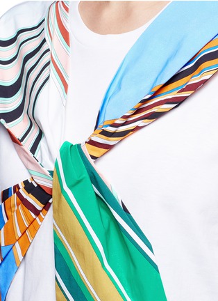 Detail View - Click To Enlarge - EMILIO PUCCI - 'Vortici' stripe twist front cotton T-shirt