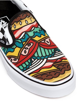 Detail View - Click To Enlarge - VANS - 'Classic Late Night' burger print canvas slip-ons