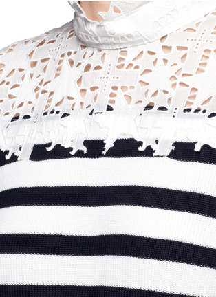 Detail View - Click To Enlarge - SACAI - Star lace stripe panel top